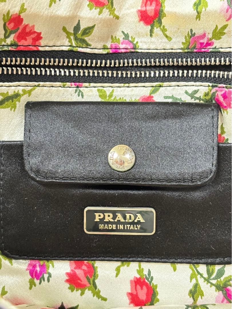 PRADAプラダクラッチバッグ