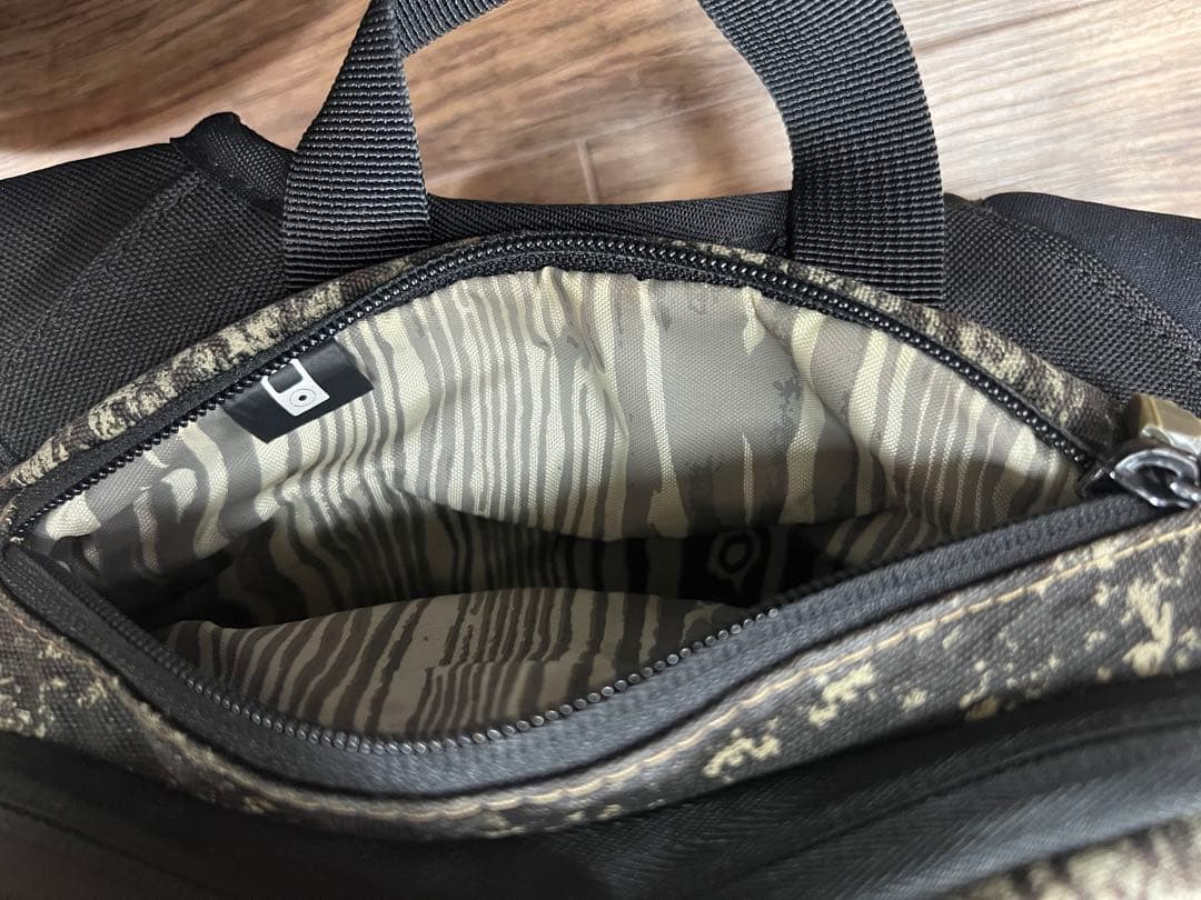 本日特価　bakoda リュック バックパック スノーボード　迷彩　アウトドア