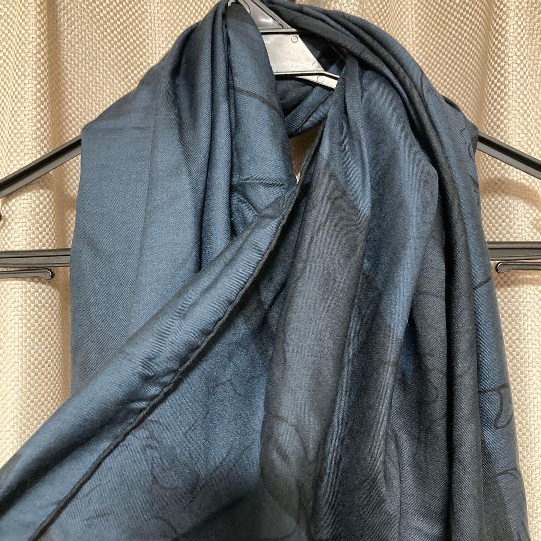 HERMÈS エルメス　ダークブルー シルク大判ストール　馬柄 197×96cm