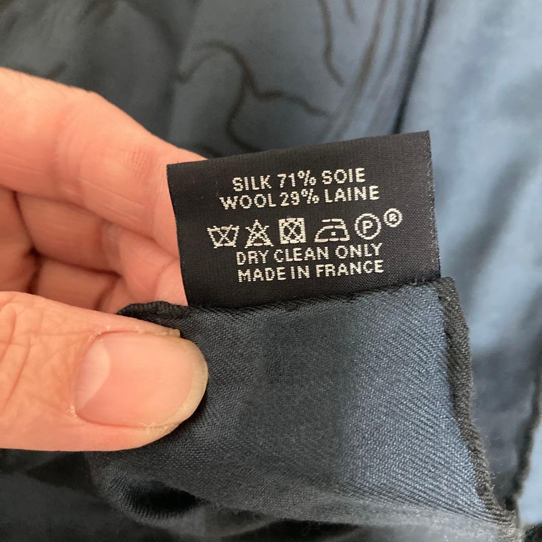 HERMÈS エルメス　ダークブルー シルク大判ストール　馬柄 197×96cm