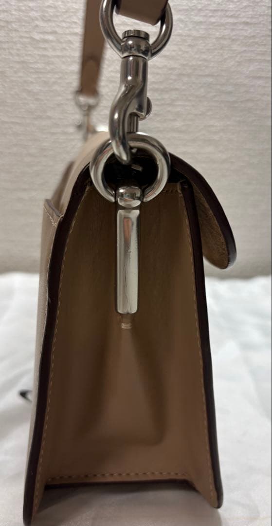 COACH ショルダーバッグ シグネチャーキャンバス