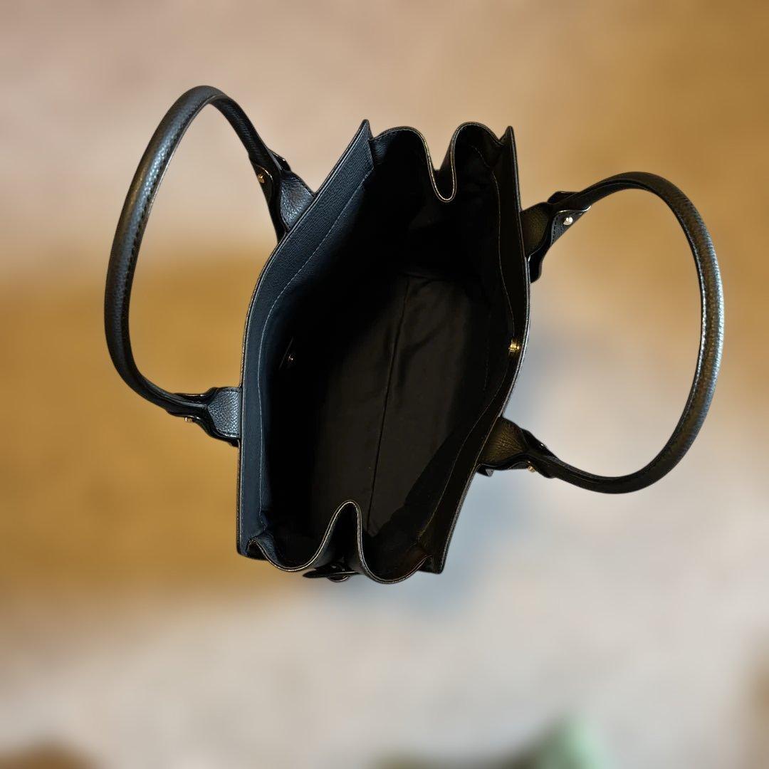 土屋鞄製造所　Gusset code ガゼットコードトート　新品・未使用