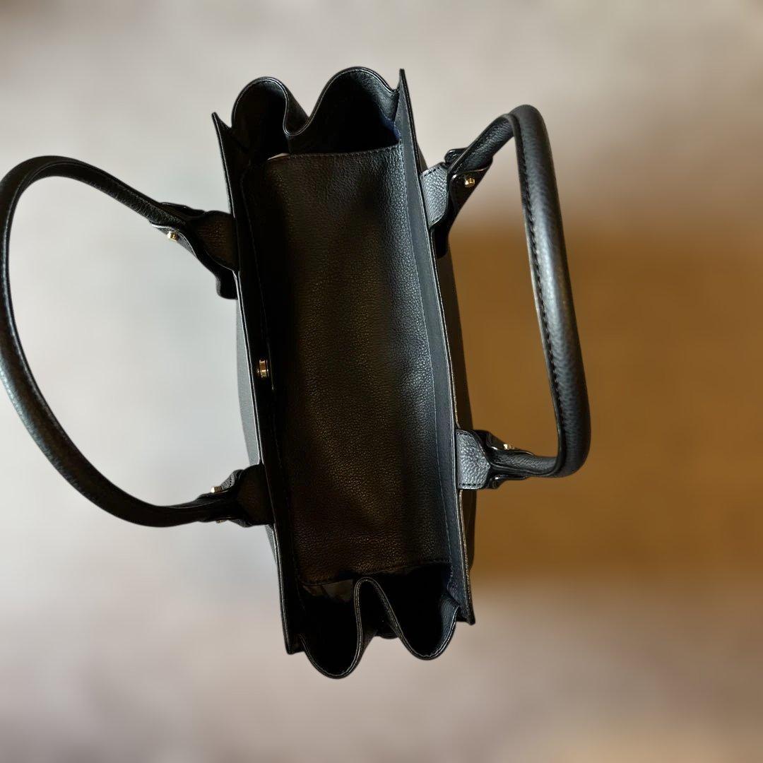 土屋鞄製造所　Gusset code ガゼットコードトート　新品・未使用