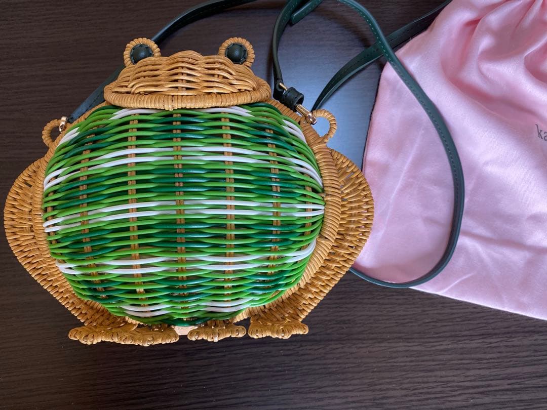 kate spade カエル型かごバッグ