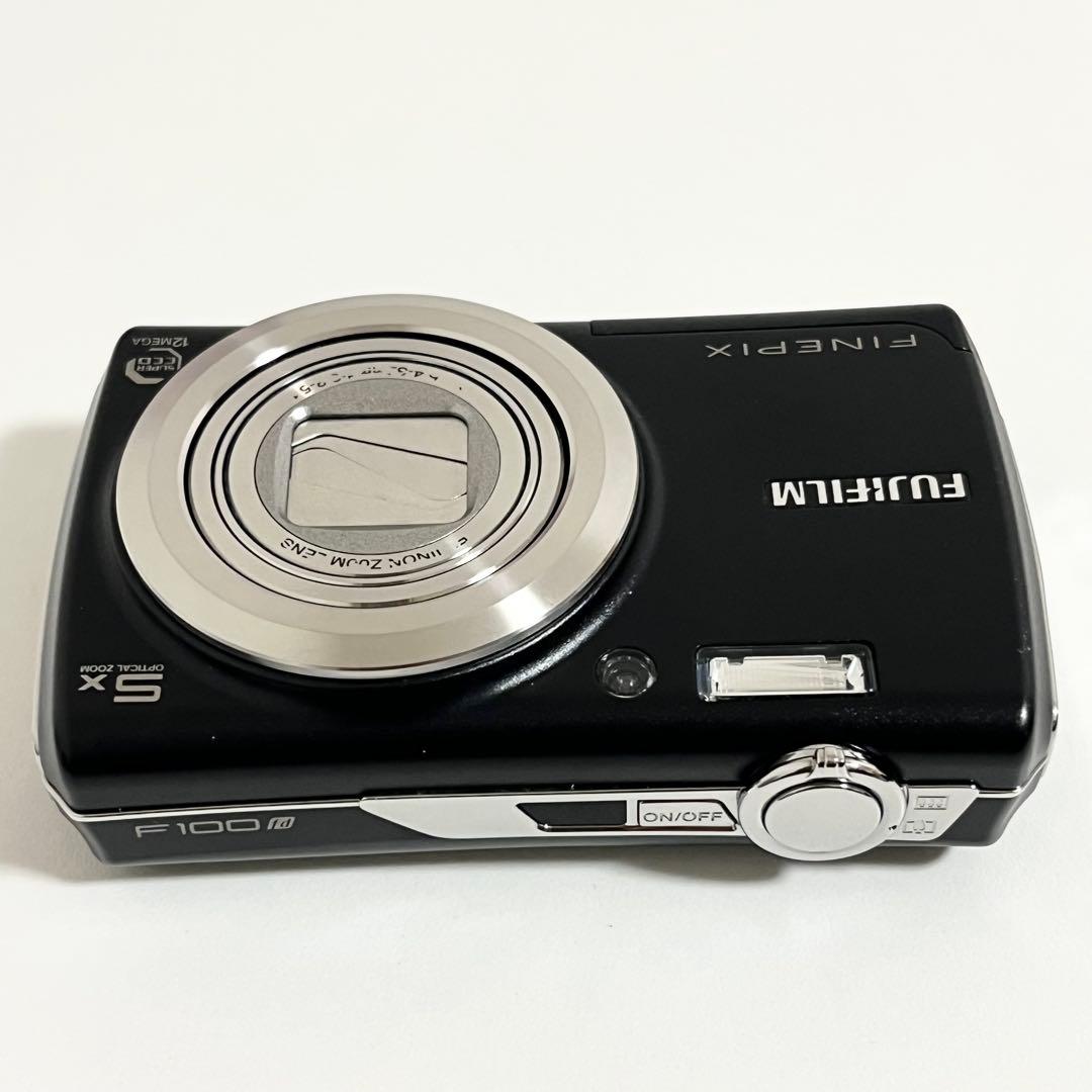 デジタルカメラ FUJIFILM finepix F100fd