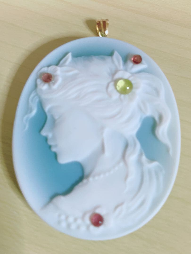 K18金天然石グリーン瑪瑙カメオペンダント　超ビッグサイズ