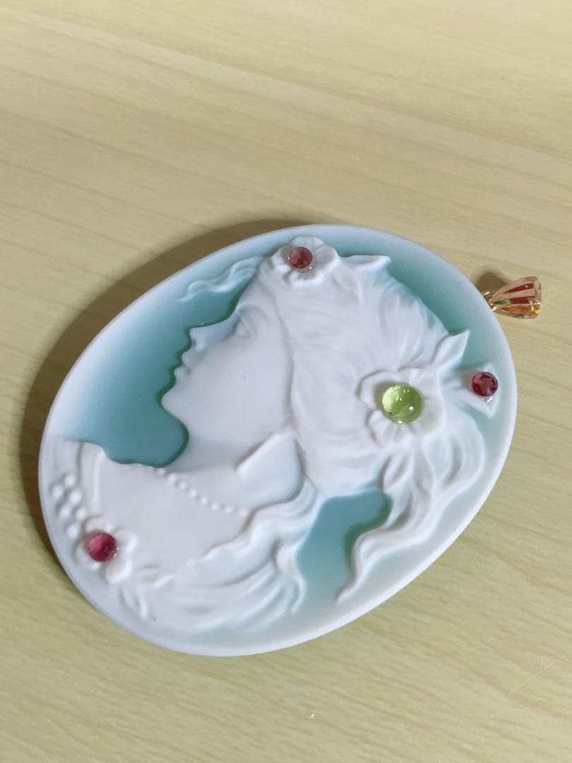 K18金天然石グリーン瑪瑙カメオペンダント　超ビッグサイズ