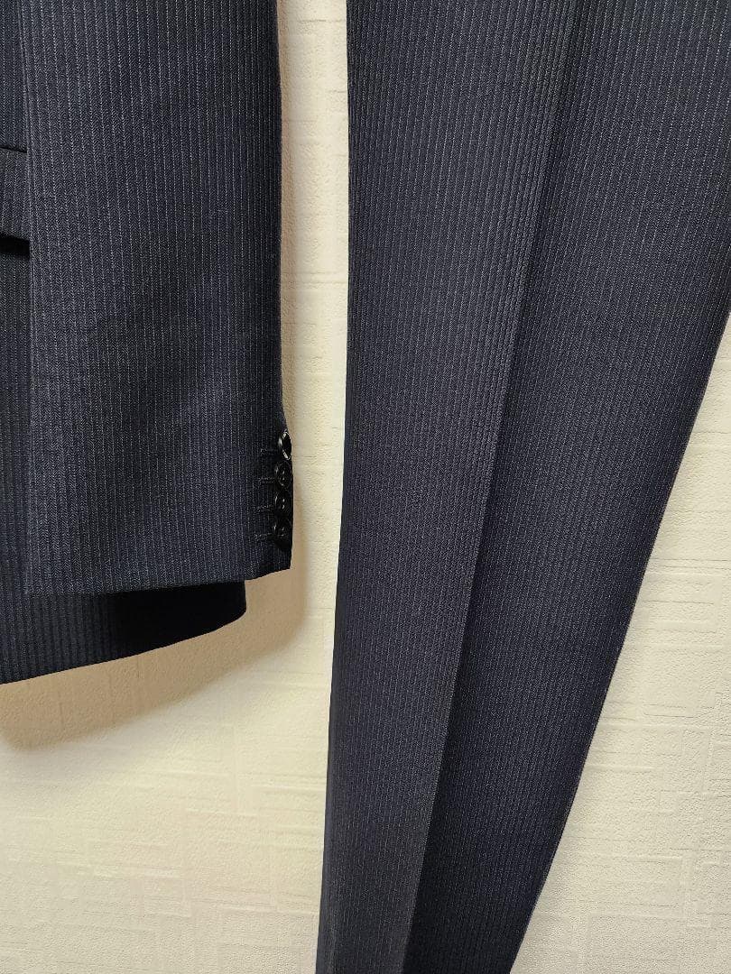 スーツセレクト　メンズ　スーツ　スリーピース　濃紺　ストライプ