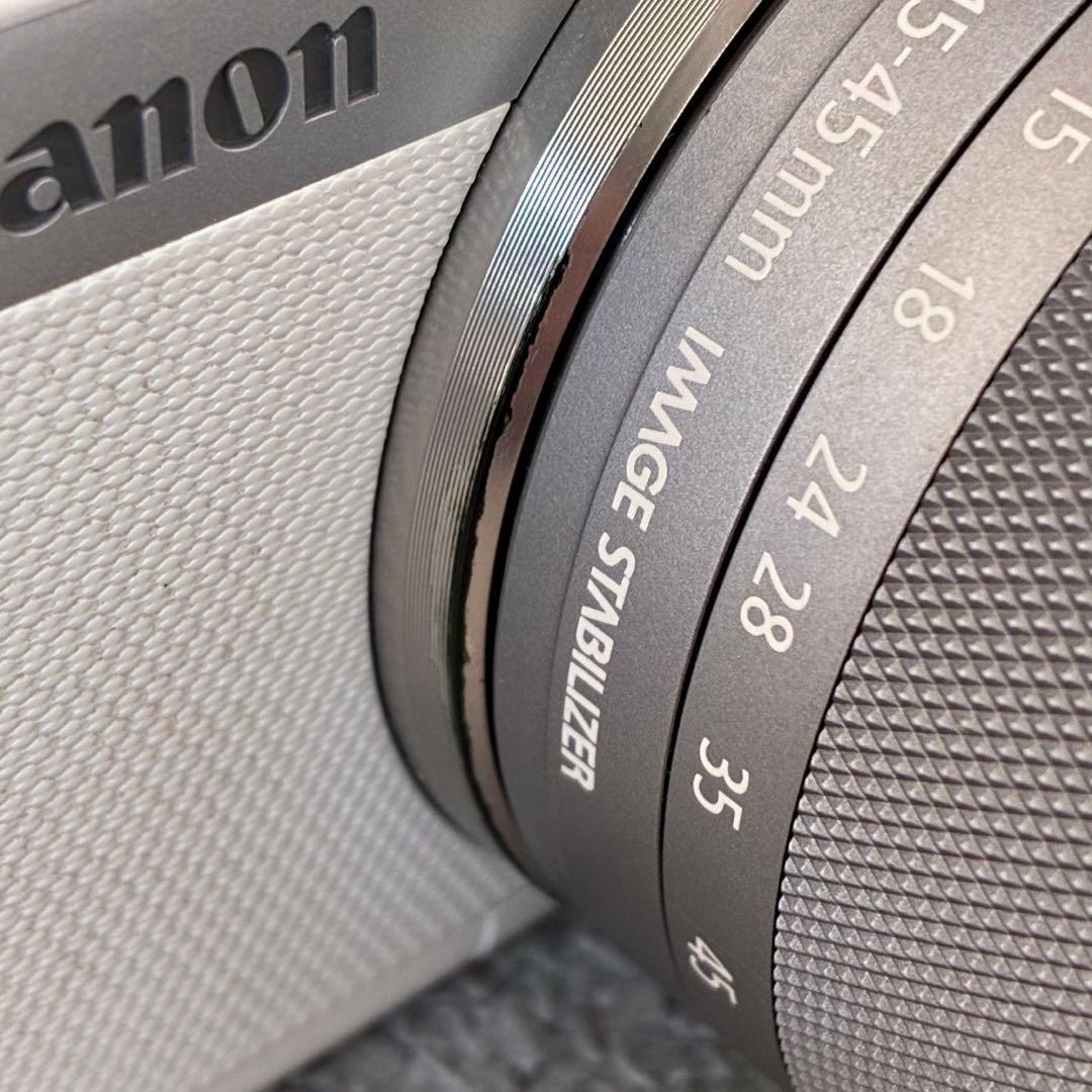 デジタルカメラ Canon EOS M100