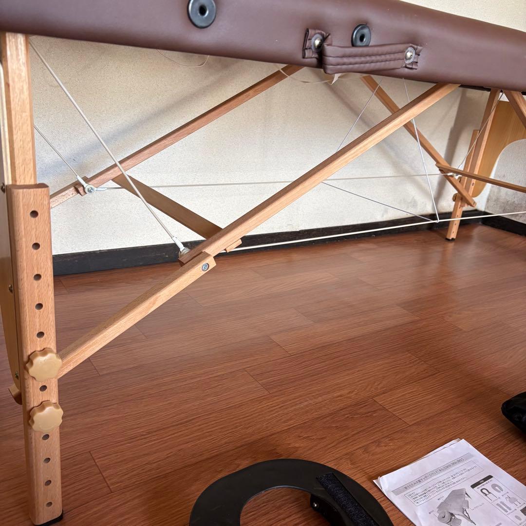 折りたたみマッサージベッド ブラウン　木製　持ち運び