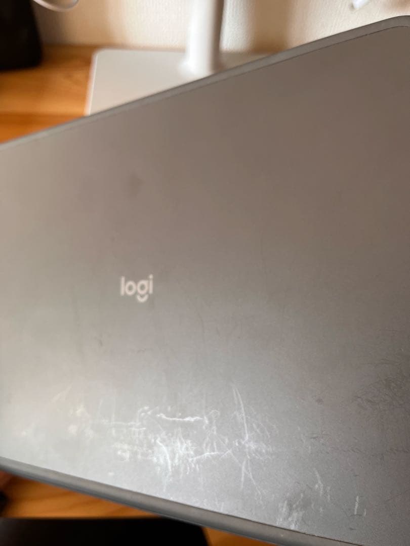 logicool combo touch iPad air M2 第5世代