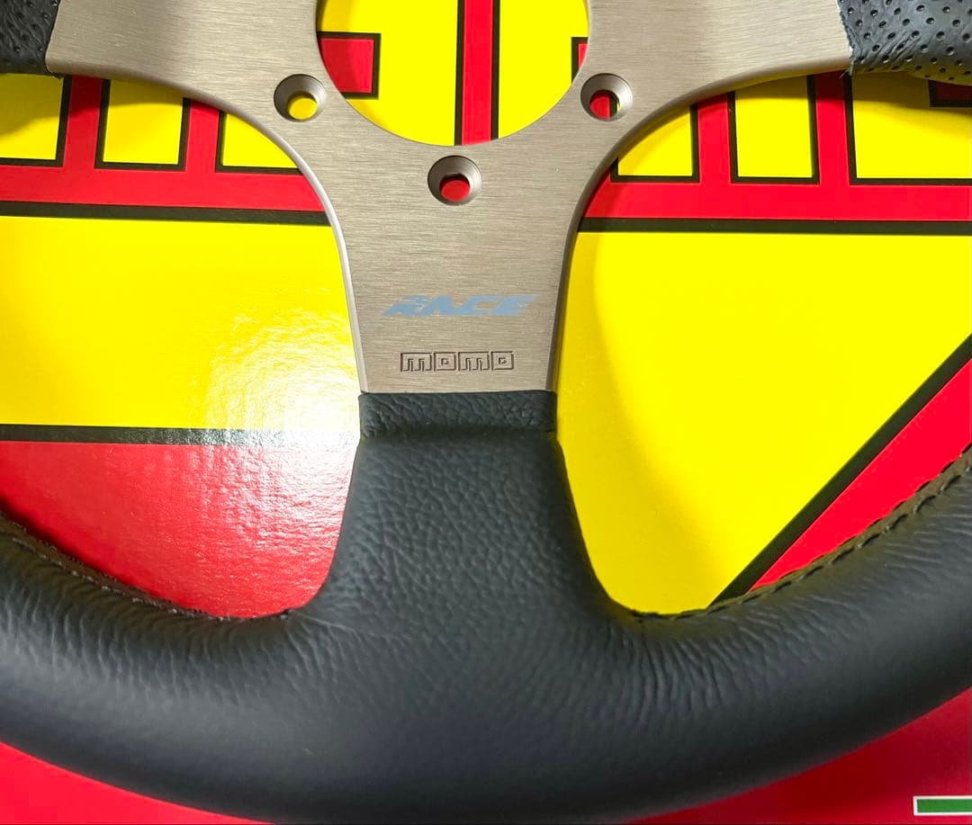 パーツ MOMO RACE 320mm