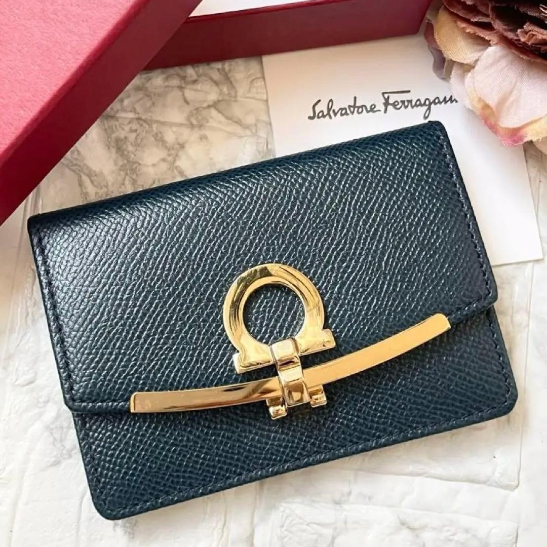 付属品完備✨ Salvatore Ferragamo ガンチーニ カードケース