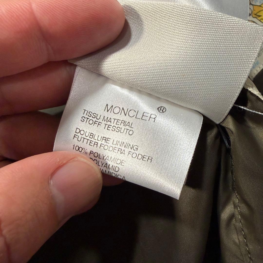 モンクレール　カーキ　ダウンベスト　2サイズ
