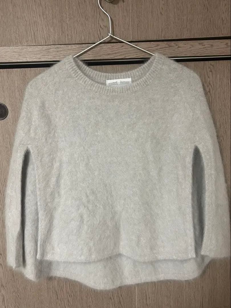 BEARDSLEYファーニットポンチョ ライトグレー