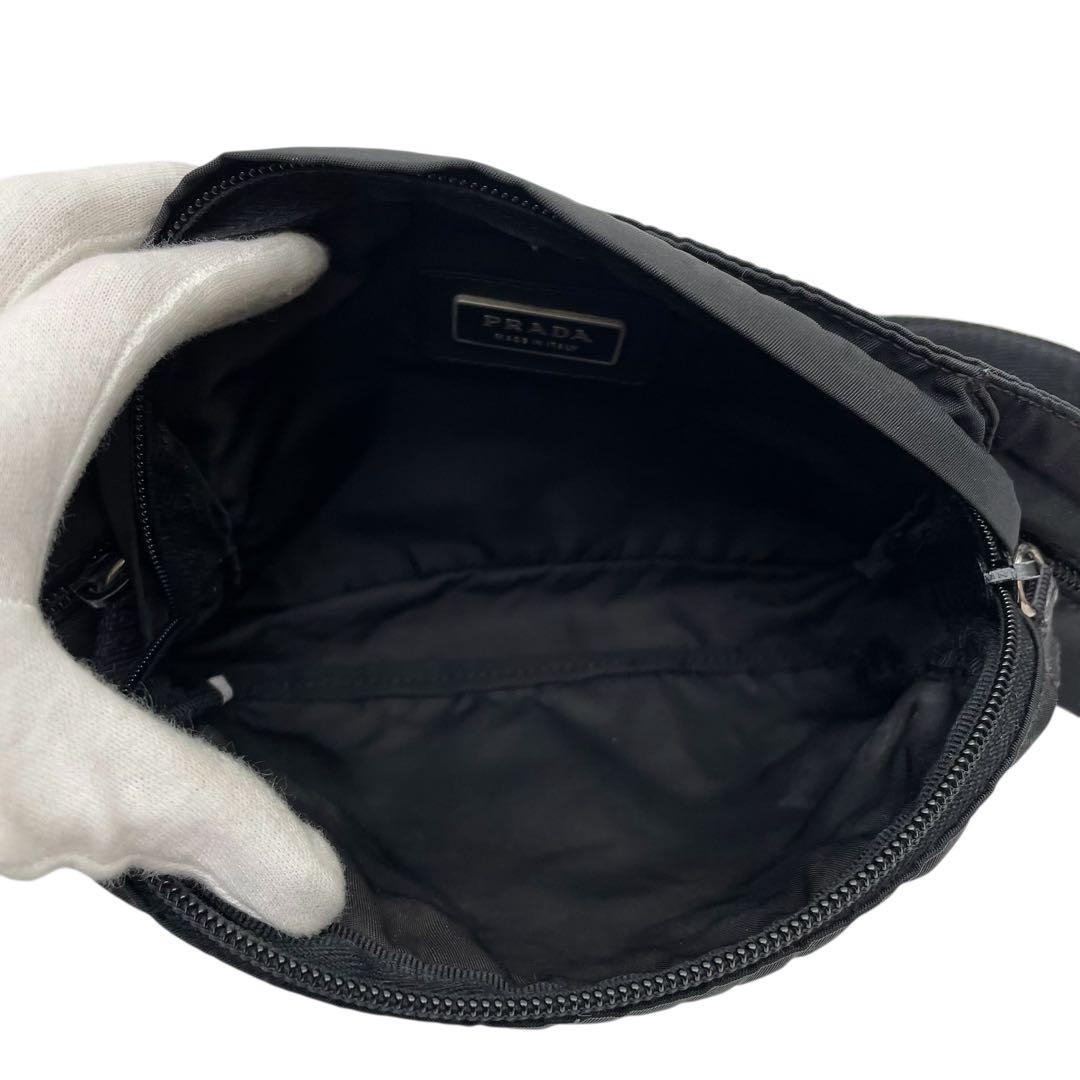 良品 プラダ ナイロン ウエスト ボディ バッグ 三角プレートロゴ ブラック