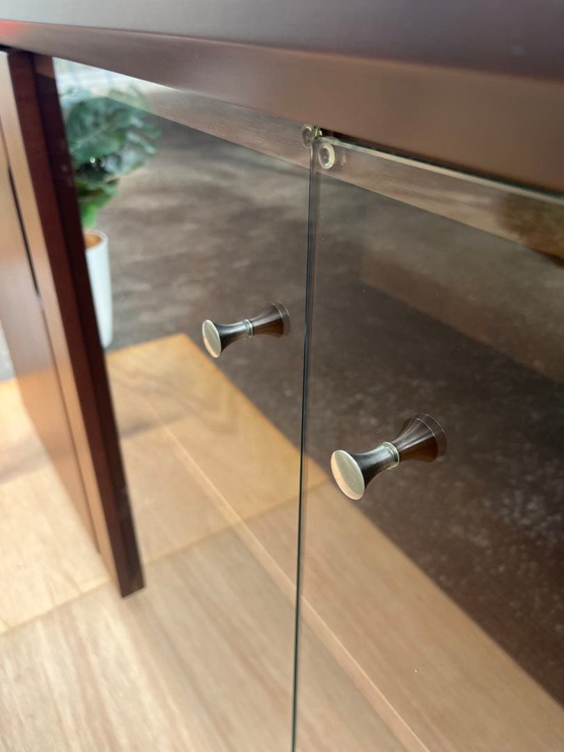 Oliver オリバー　サイドボード　34万　美品　展示品　モダン　キャビネット