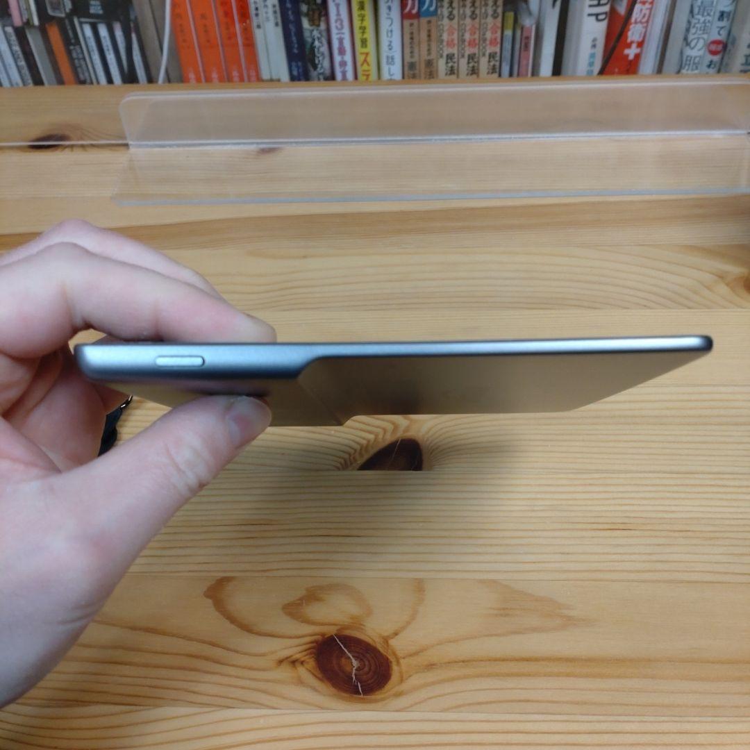 Kindle Oasis 色調調節ライト搭載 wifi 32GB 広告あり