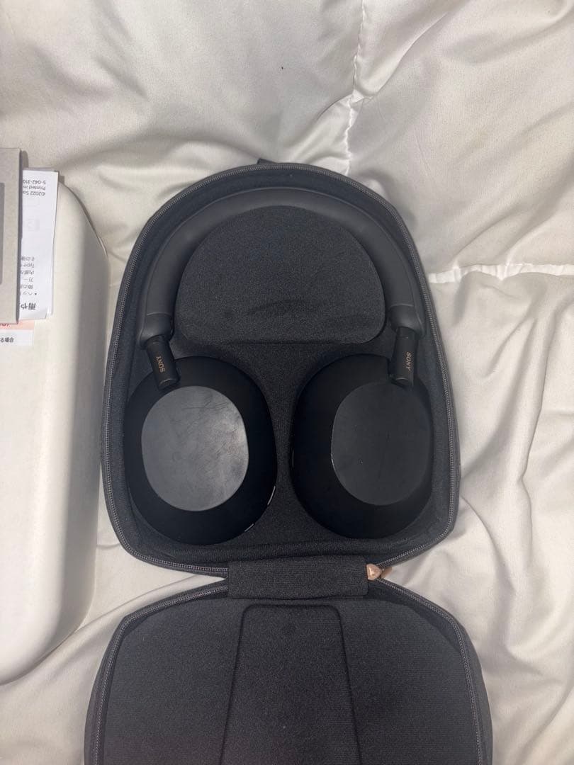 Tbon☆ソニー　ワイヤレスヘッドホン　WH-1000XM5