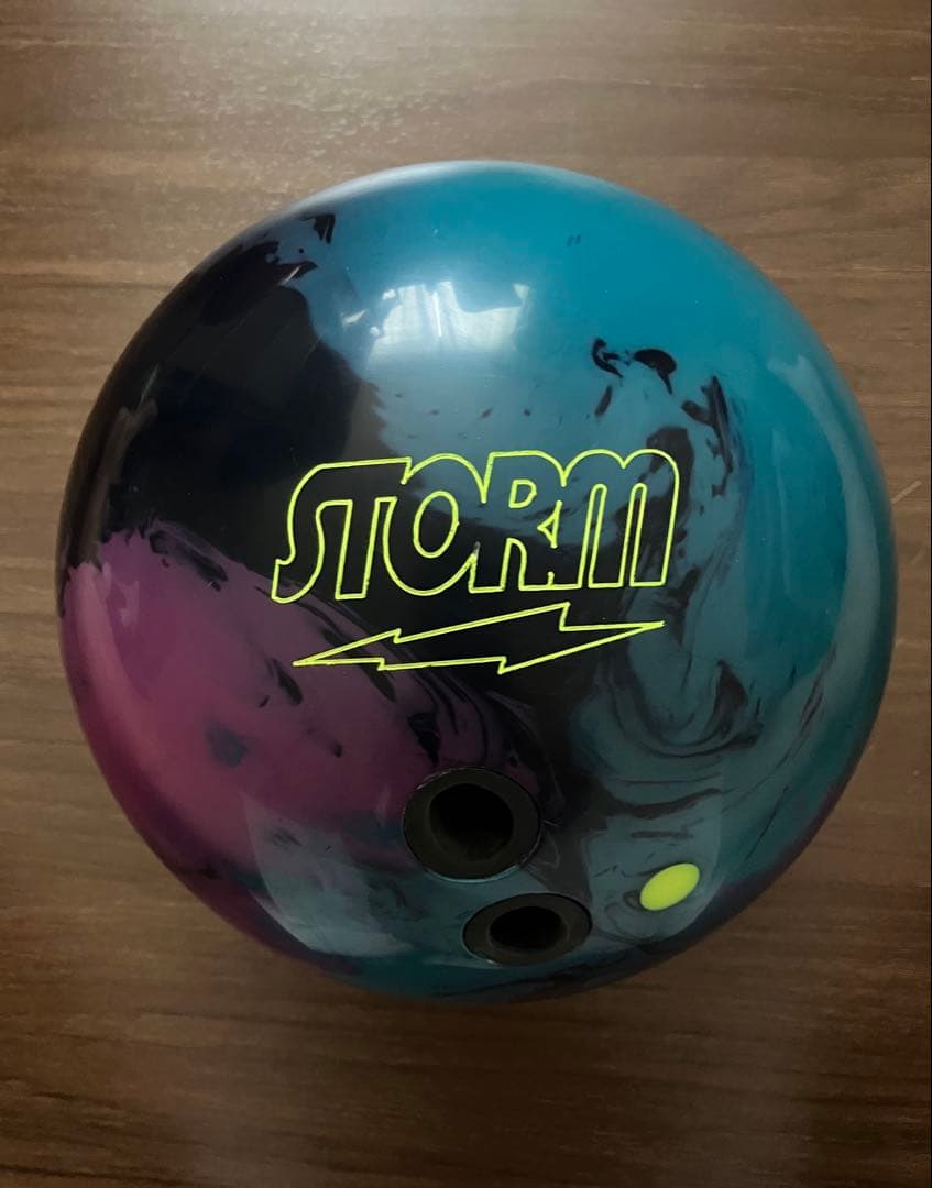 ストーム フェイズIIISE ボウリングボール