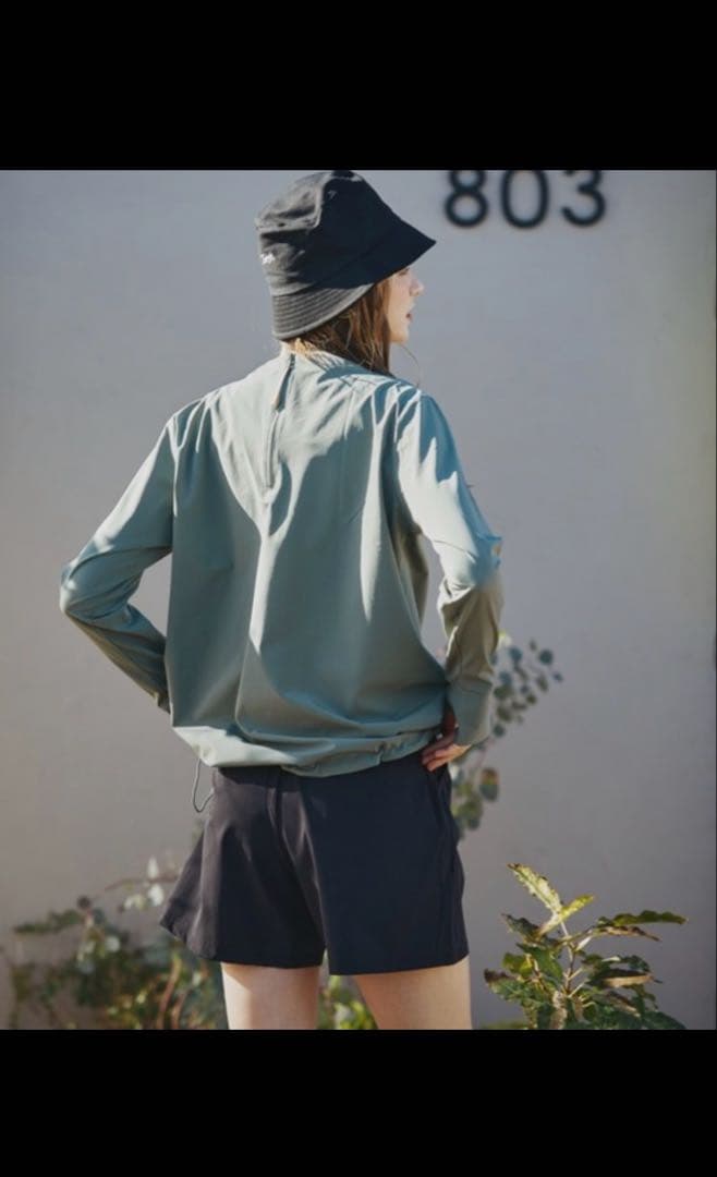 サンアイリゾート　ラッシュガード付き水着4点セット