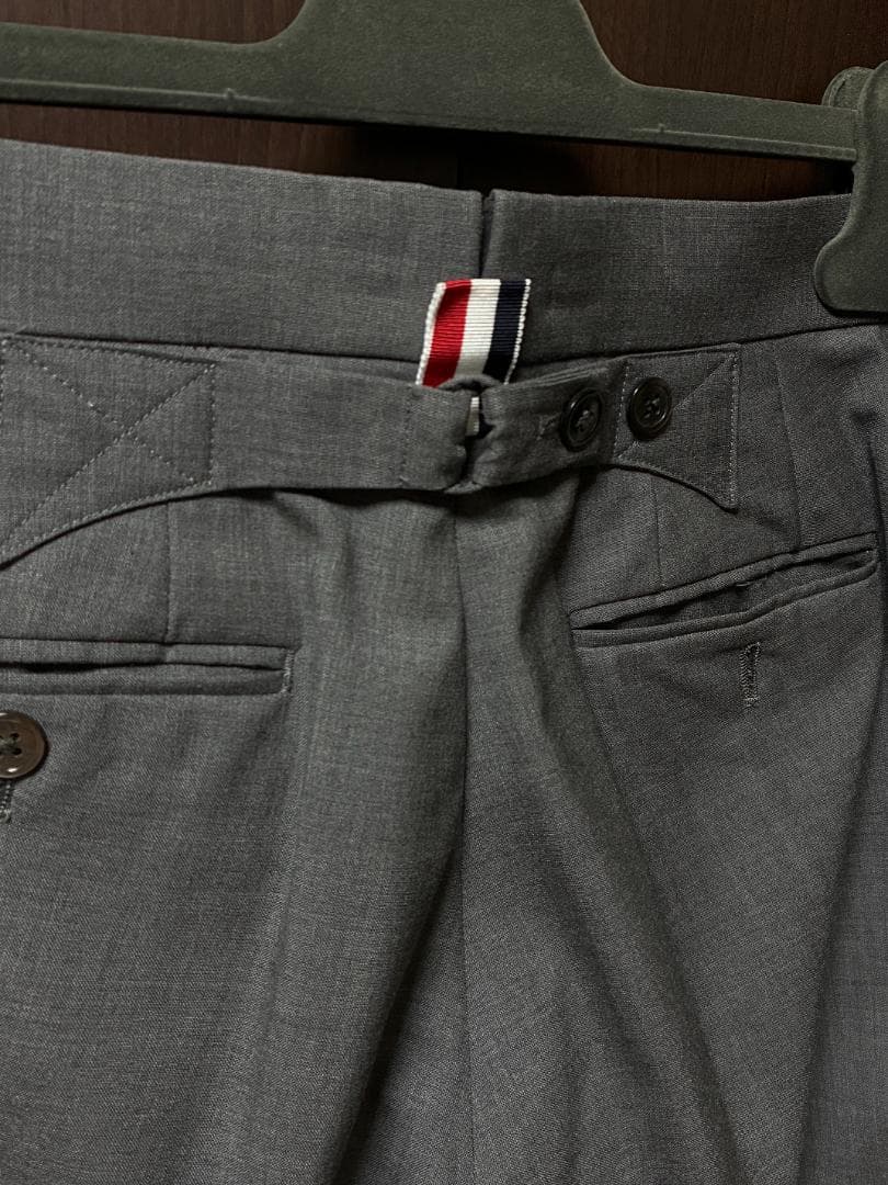THOM BROWNE NEW YORK スラックスパンツ
