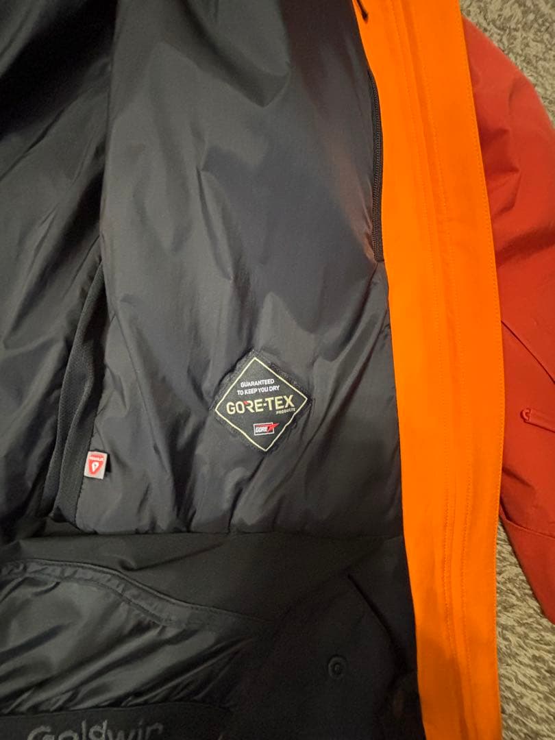 GOLDWIN GORETEX スキーウェア