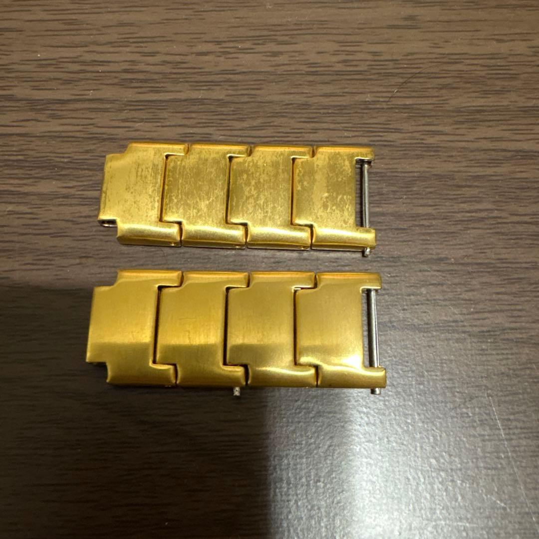 デジタル腕時計