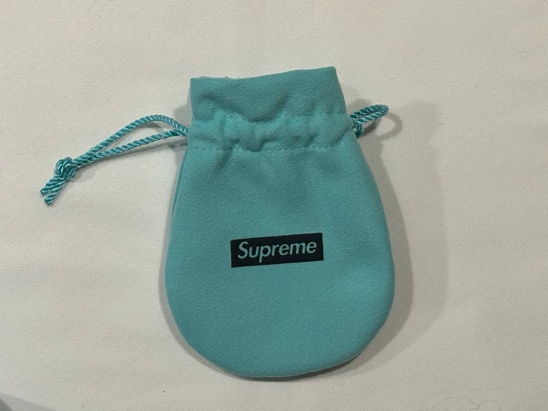 surpreme x tiffany keychain 新品