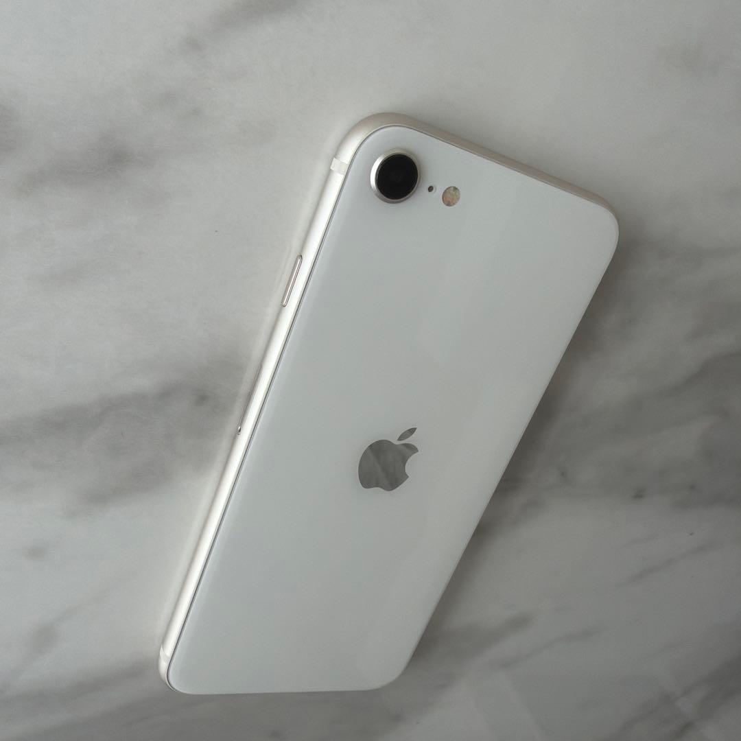 本体のみ　iPhone SE（第3世代）128GB スターライト
