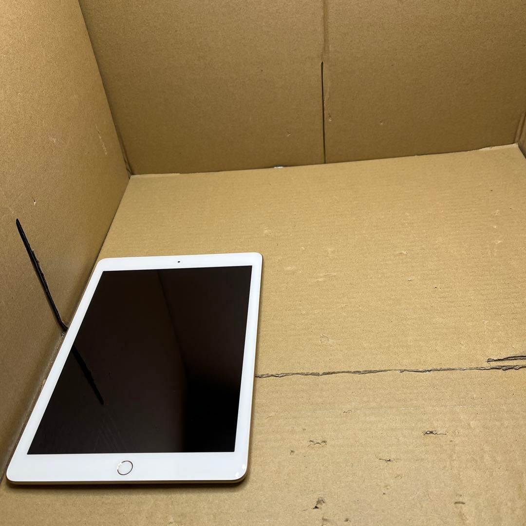 訳ありiPad (第５世代) Wi-Fi + Cellular 128ゴールド