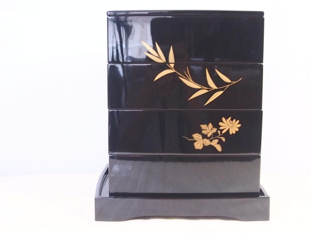 【美品】輪島塗 大向高洲堂 五聖蒔絵 四段重箱 台付き お重/弁当箱 漆器/食器