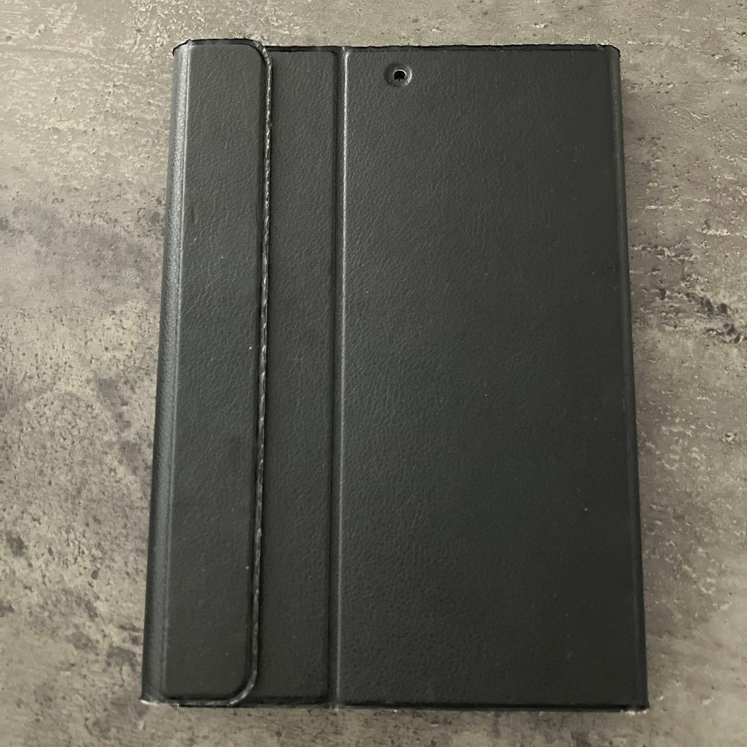 Apple iPad 第7世代　本体、キーボード、カバー付き　動作確認済み