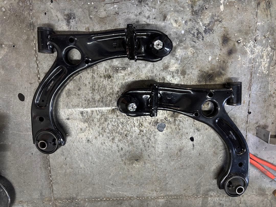 加工ロアアーム　ダイハツ　ムーブ　タント　コンテ　ココア　上げ加工