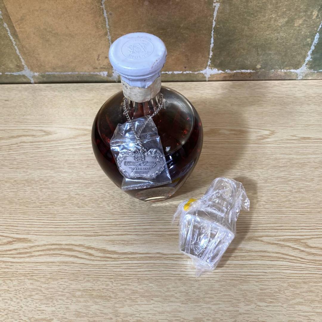 【サントリー】ブランデー　お酒　インペリアル ホヤクリスタルボトル 600ml