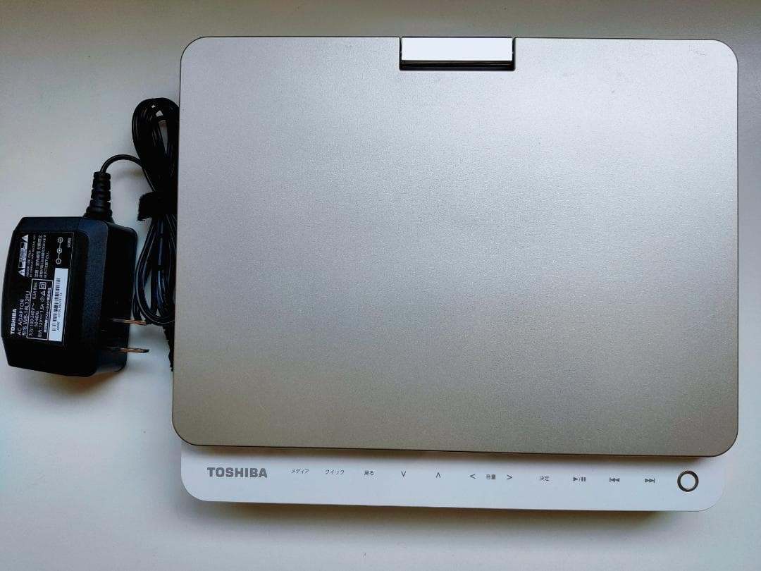 東芝 REGZA ポータブル Blu-rayプレーヤー SD-BP900S