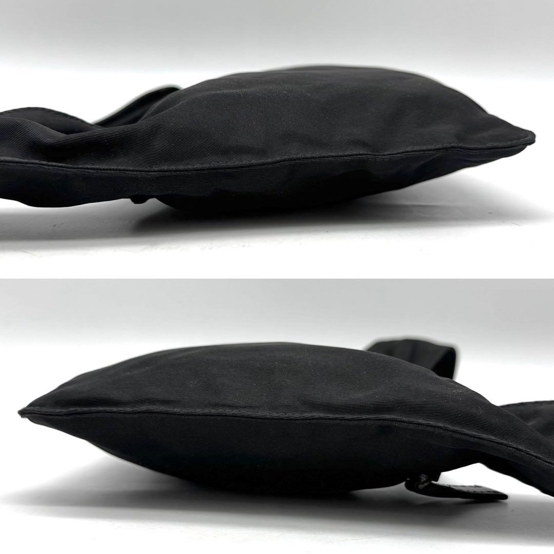 ✨極希少✨プラダ ボディバッグ 三角ロゴプレート ナイロン ブラック