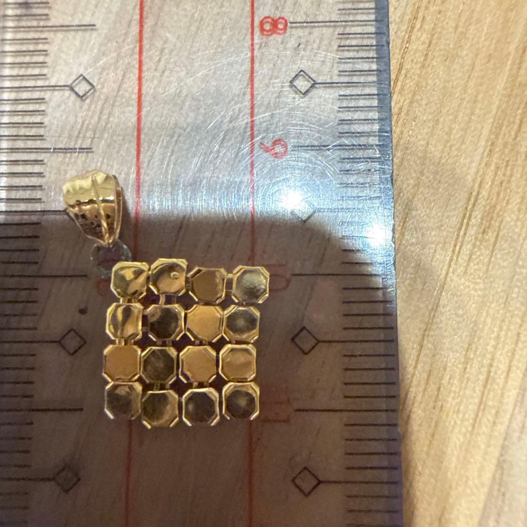 K18 ペンダントトップ チェーンなし