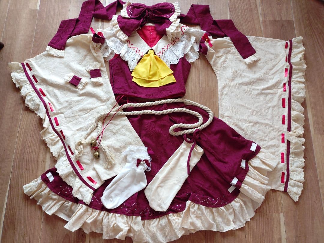 東方プロジェクト　博麗霊夢　衣装