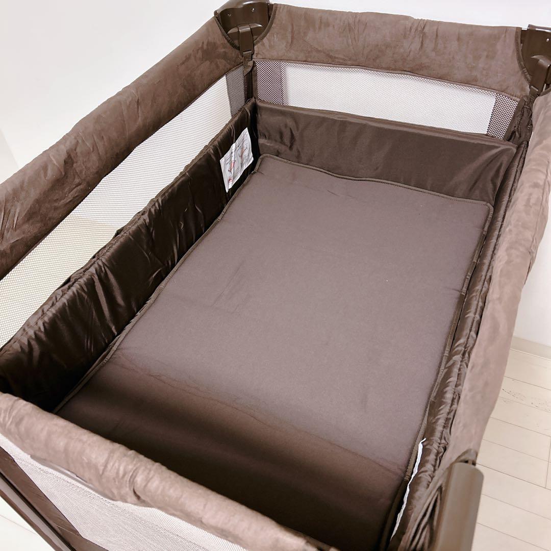 【美品】Aprica アップリカ ココネルエアープラス　ブラウン　ベビーベッド