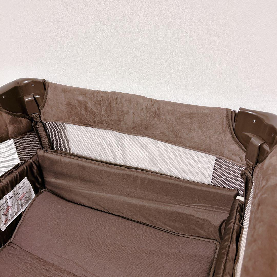 【美品】Aprica アップリカ ココネルエアープラス　ブラウン　ベビーベッド