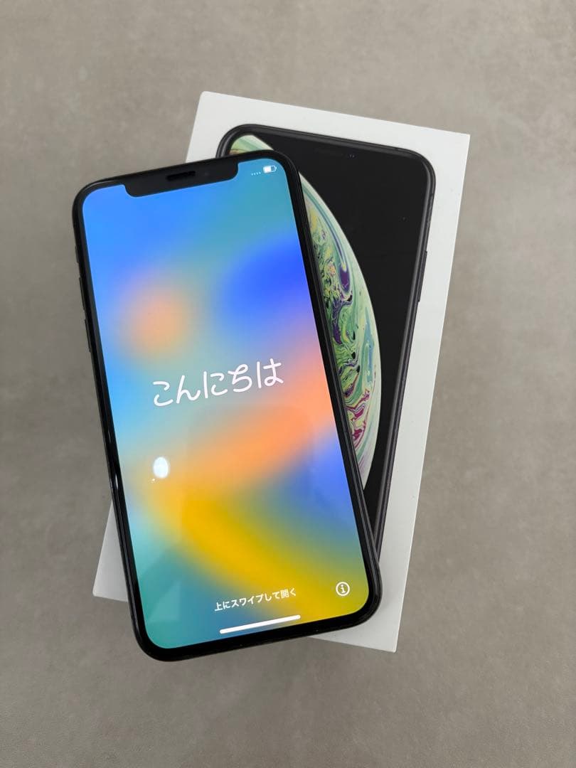 iPhone XS 256GB スペースグレー SIMフリー 美品/画面保護付