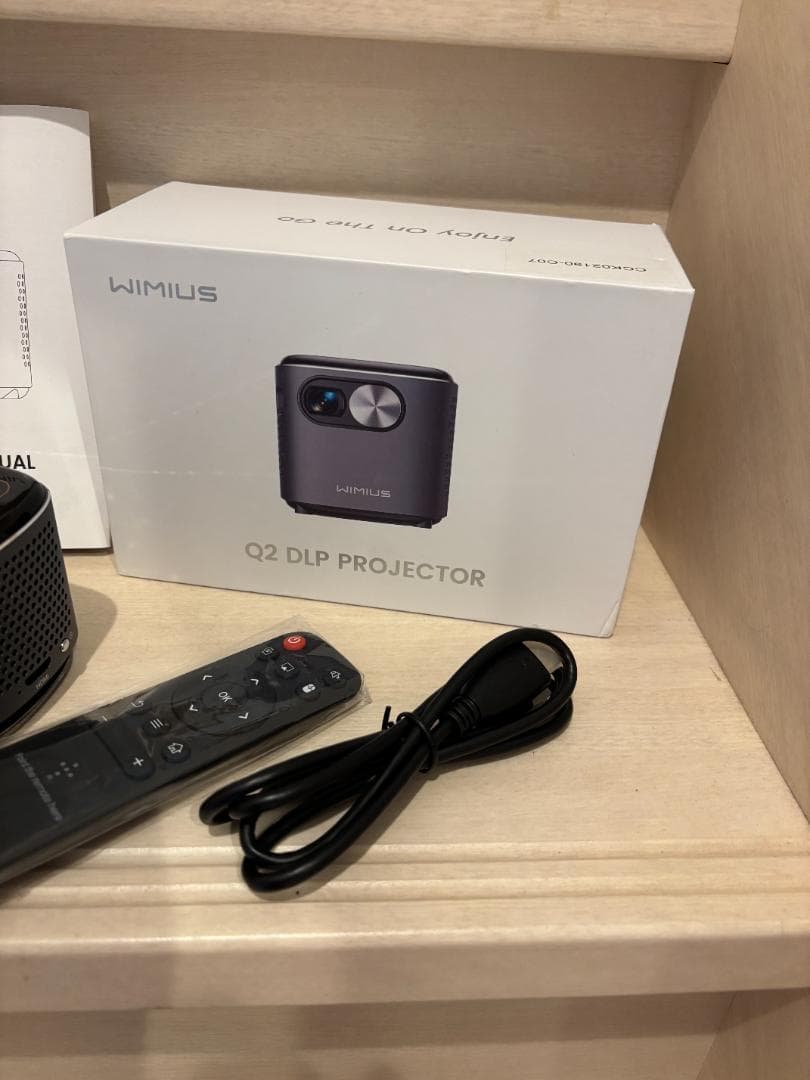 WIMIUS Q2 モバイルプロジェクター 付属品完備 1280×720p