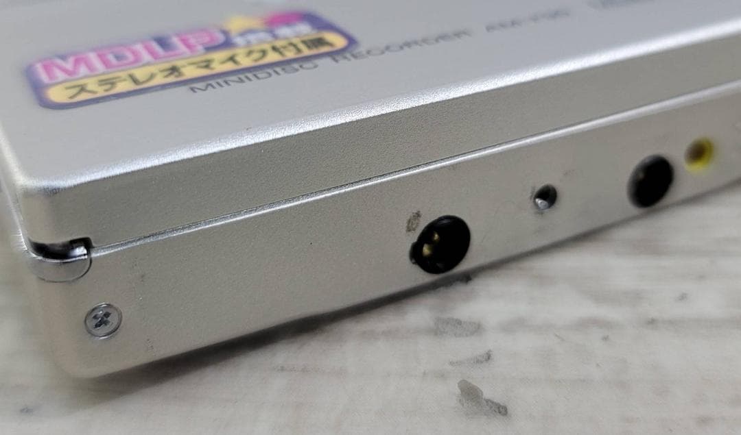 【美品】aiwa ポータブルMDレコーダー AM-F90