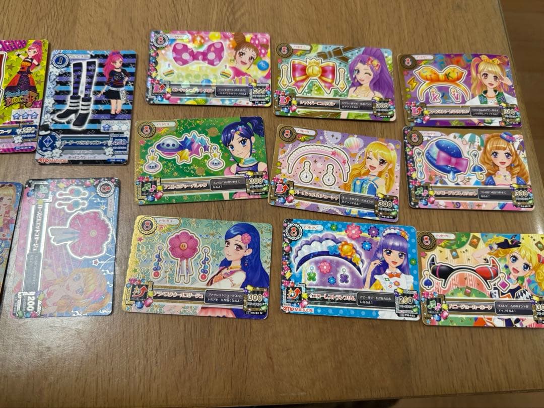 アイカツ　バインダー　本　カード