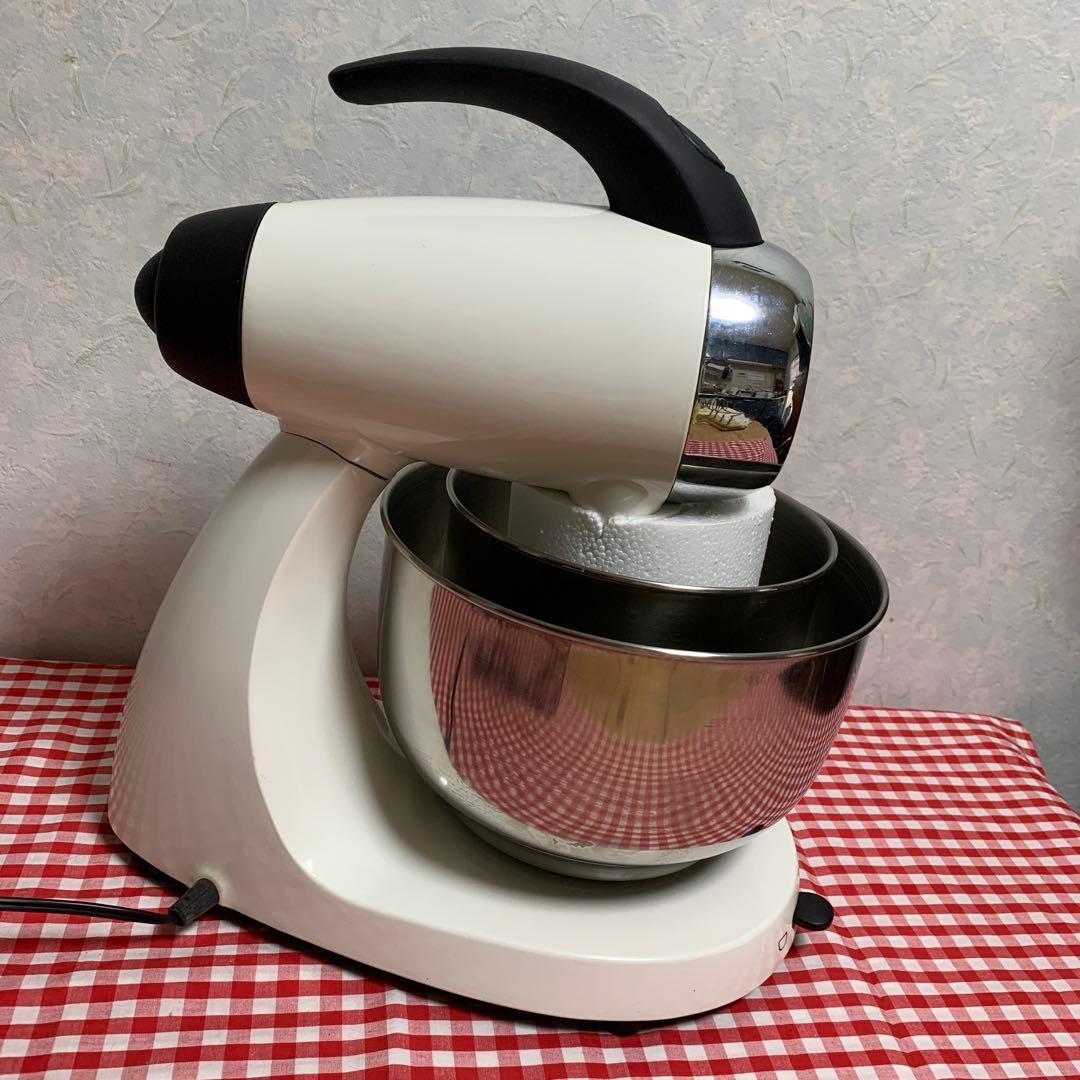 未使用⭐︎エレクトロラックス　ミックスマスター　スタンドミキサー　白　ESM945