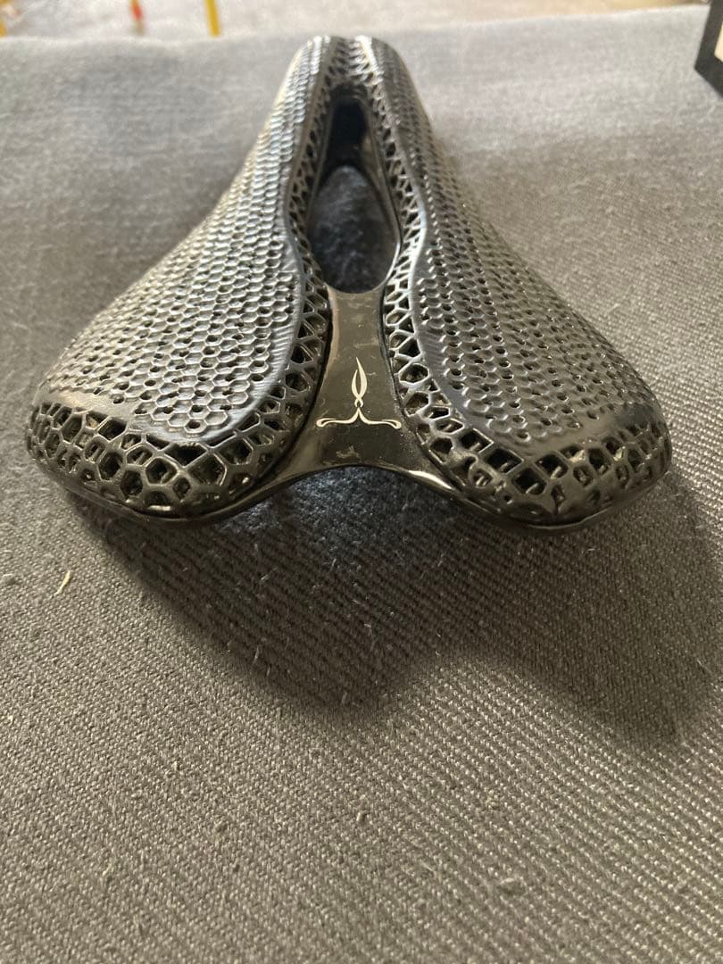 ELVES MAGIC OSSE マジックオッセ 3Dプリントサドル　143mm