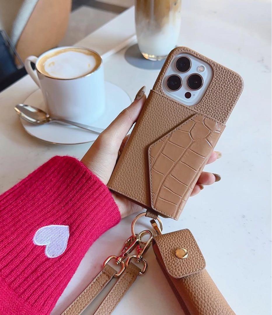 お値下げ明日まで⭐︎iPhone16pro ケース リップケース・ストラップ付き