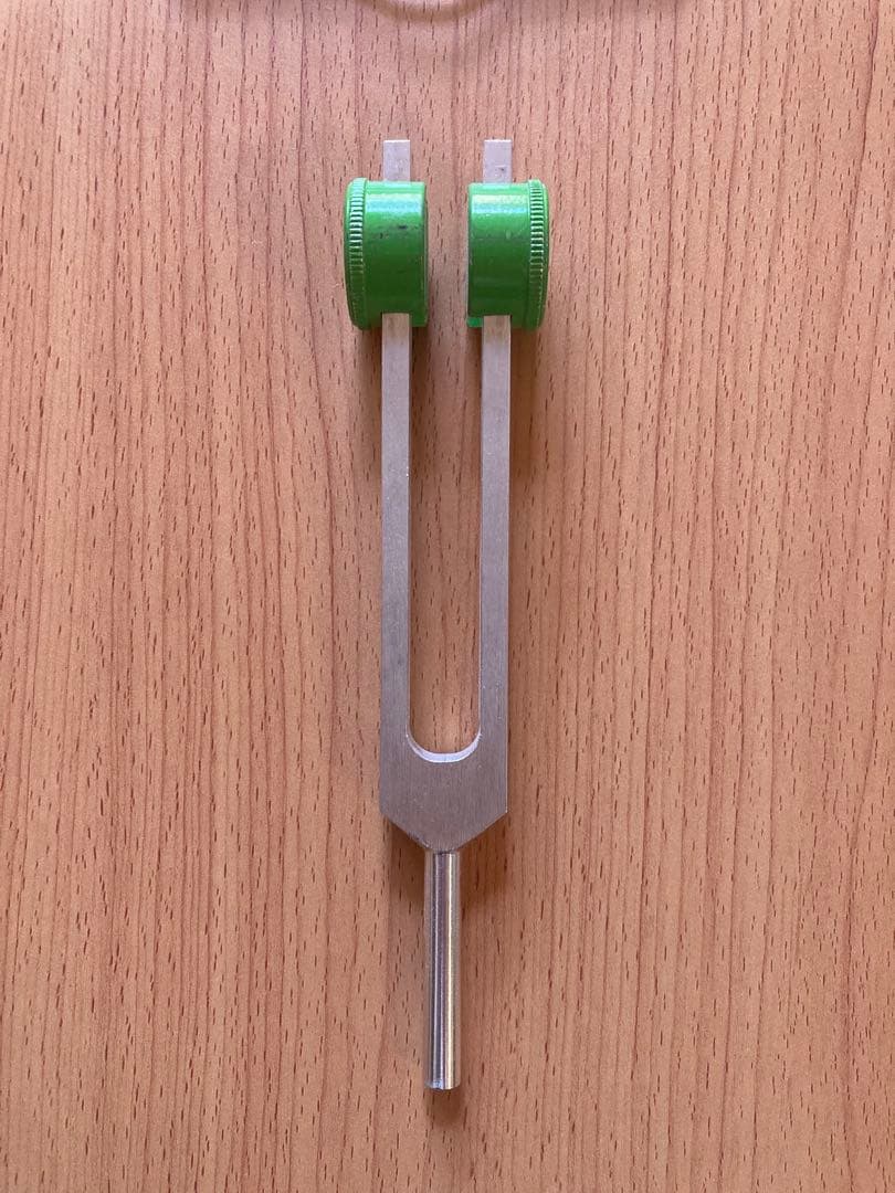 アキュトニクス　キロン(ミドル) 音叉