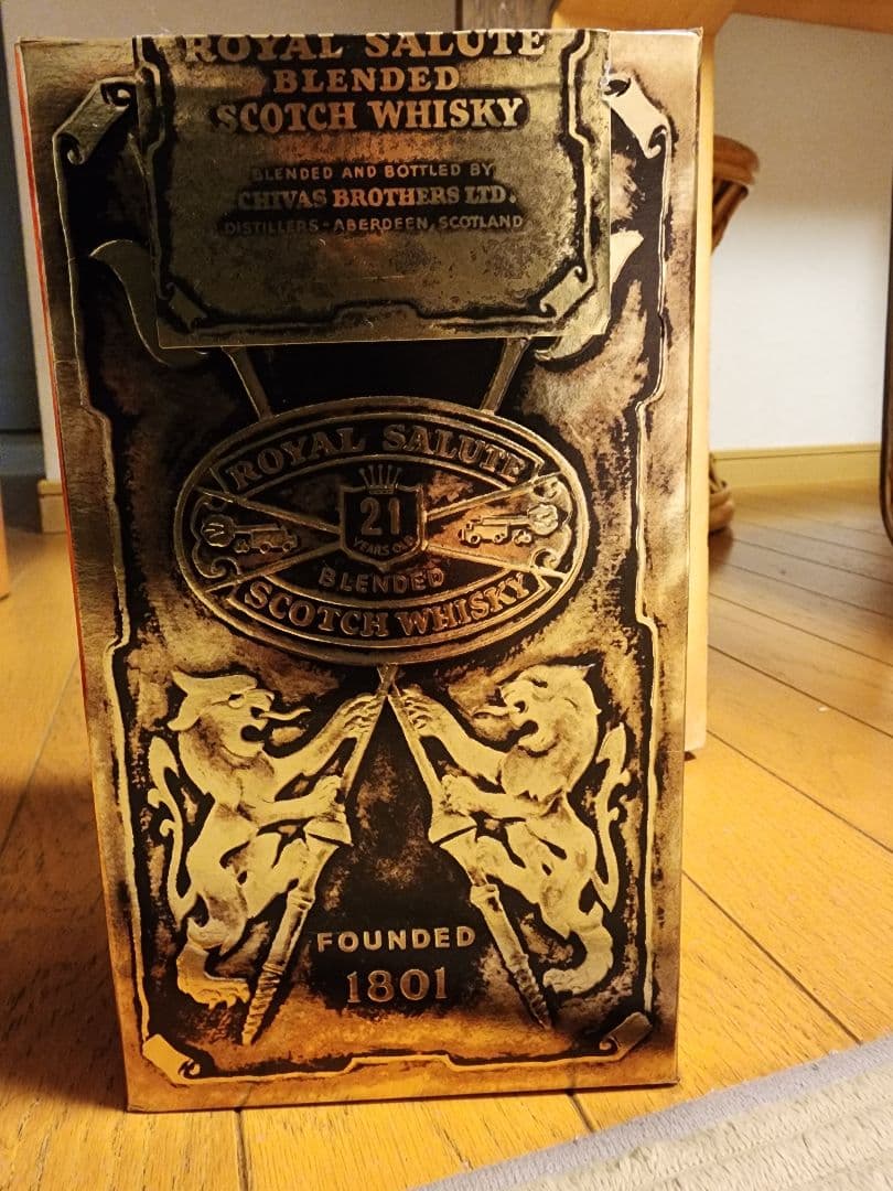 ロイヤルサルート 21年 サファイアブルー 陶器ボトル 未開栓 専用袋付き